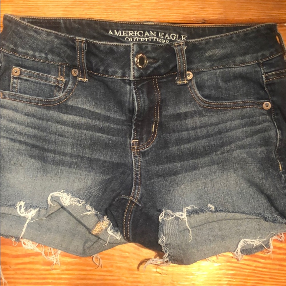 American Eagle 360° Shortie Shorts ☀️